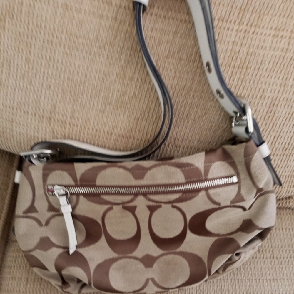 Authentic almost NEW! Coach Bag